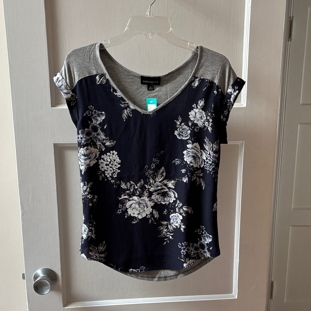 Navy Floral V-Neck Tee with Gray Sleeves